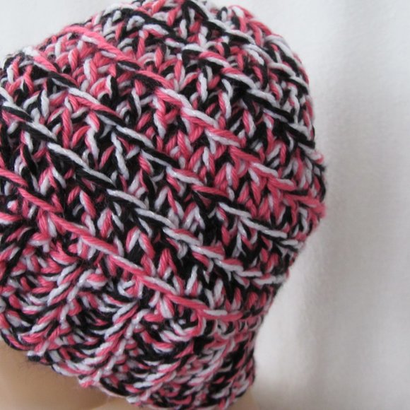 Must Bundle - New Handmade Chunky Winter Beanie - Picture 4 of 8
